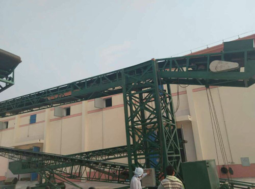 移動(dòng)式伸縮入倉(cāng)機(jī)